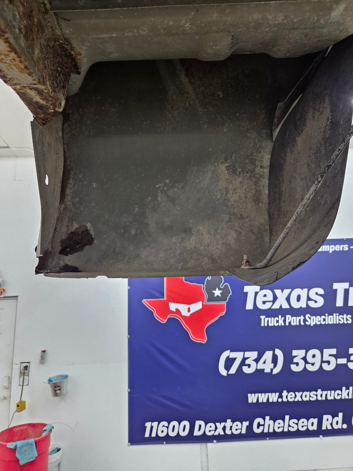 1999-2010 Ford Super Duty F250 F350 6' 9" Short Truck Bed