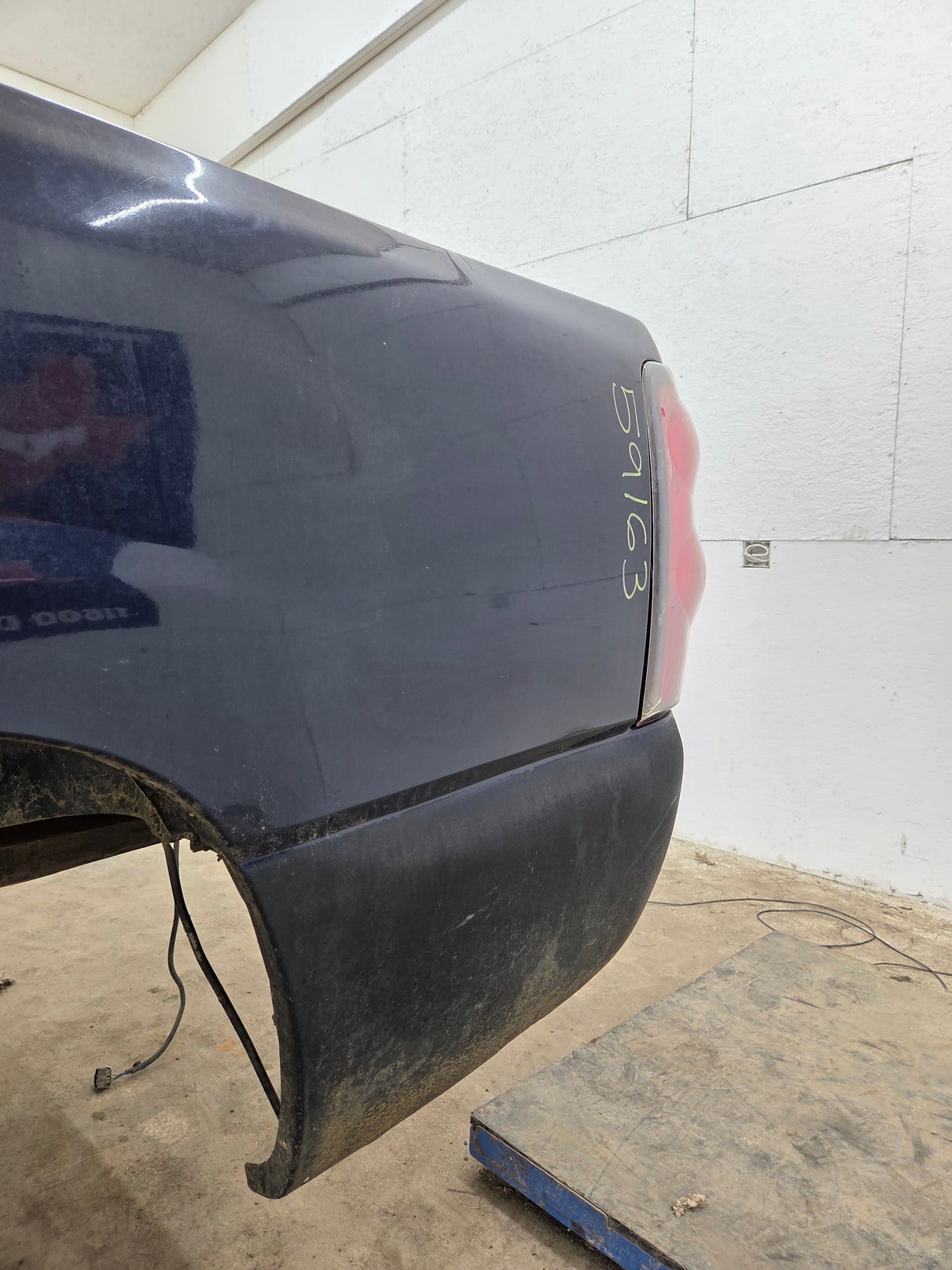 1999-2007 Chevrolet Silverado / GMC Sierra 1500 2500HD 3500HD 6' 6" Short Truck Bed