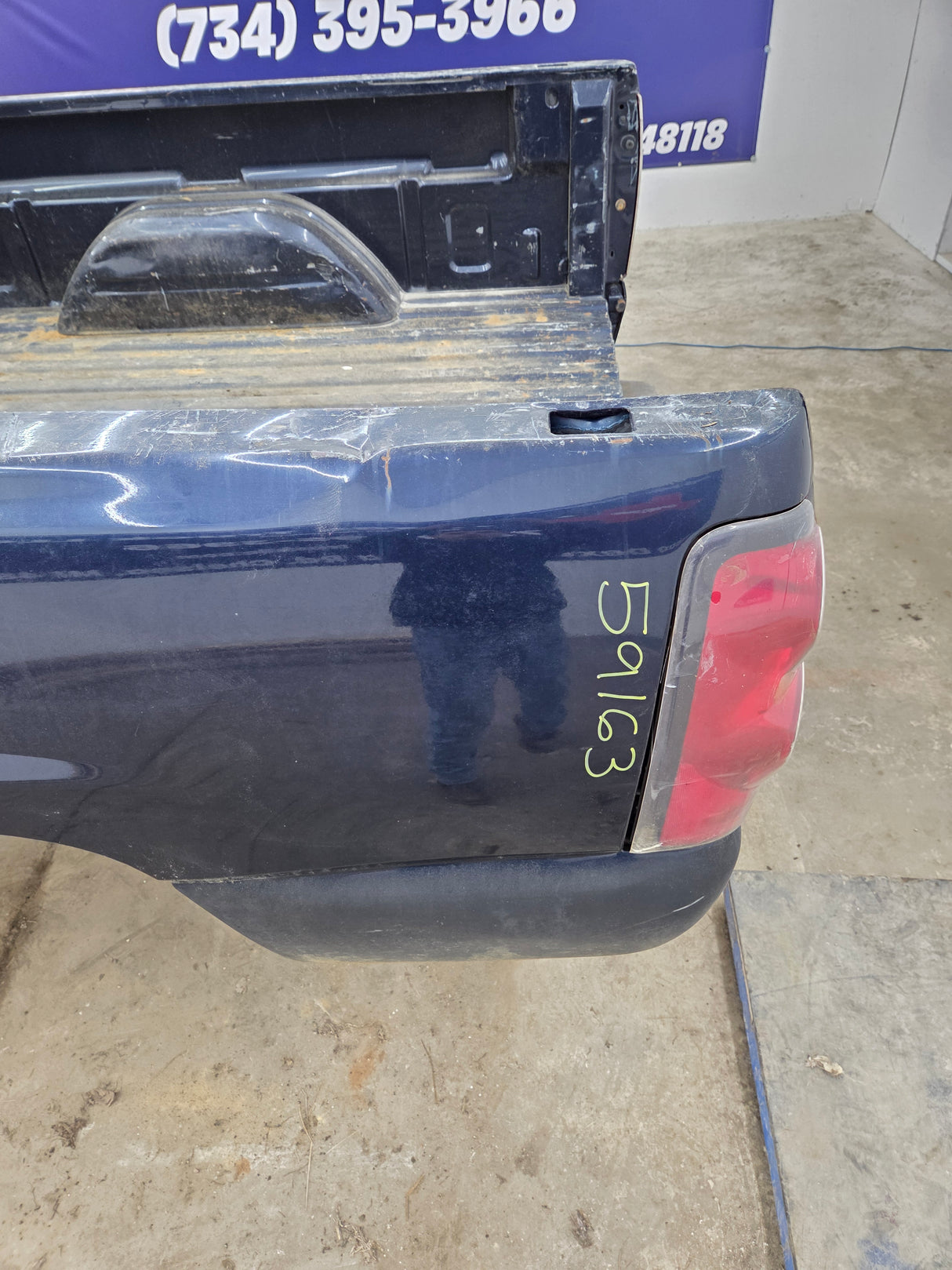 1999-2007 Chevrolet Silverado / GMC Sierra 1500 2500HD 3500HD 6' 6" Short Truck Bed