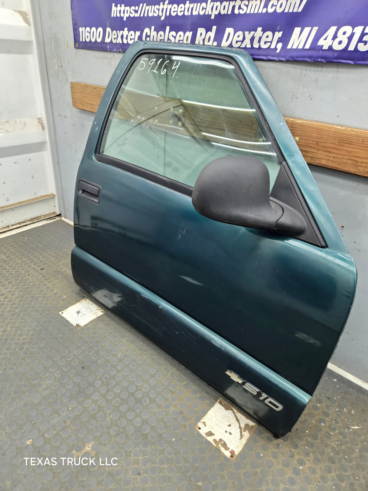 1994-2004 Chevrolet S10 /  GMC Sonoma RH Passenger Side Front Door