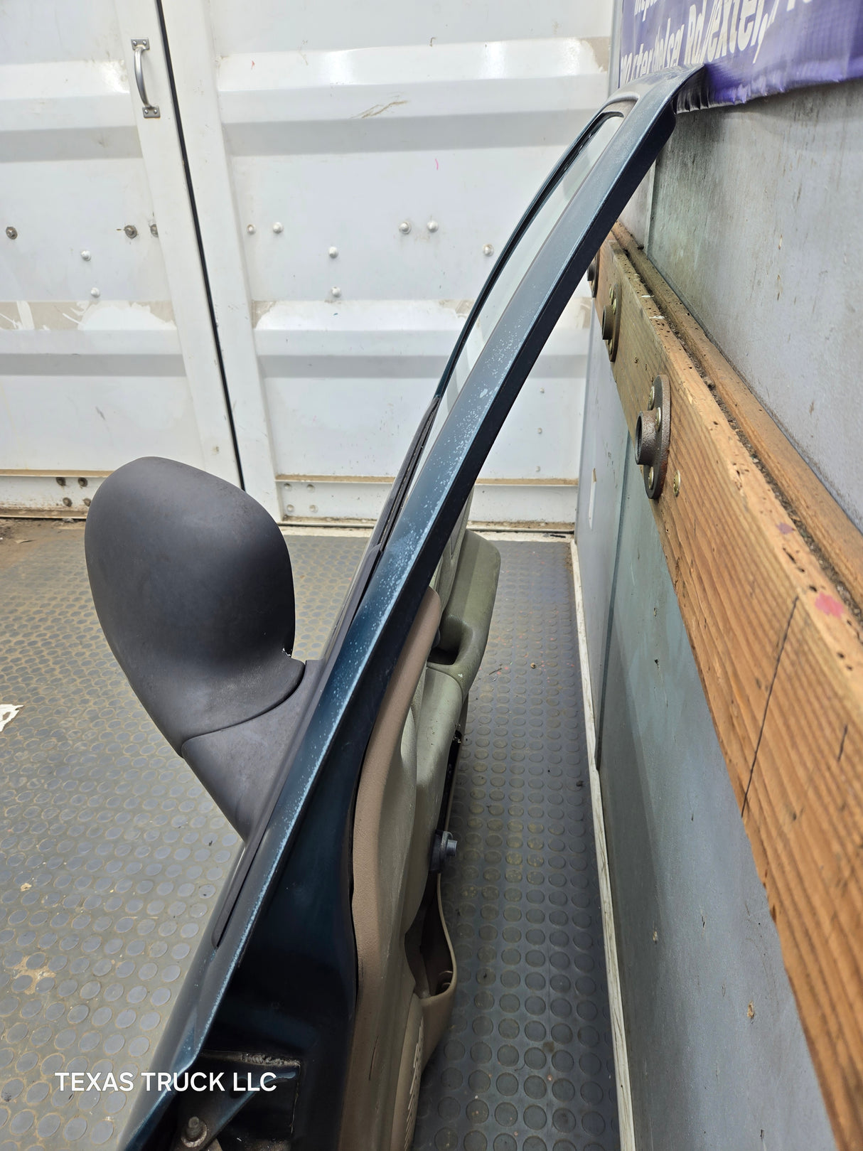 1994-2004 Chevrolet S10 /  GMC Sonoma RH Passenger Side Front Door