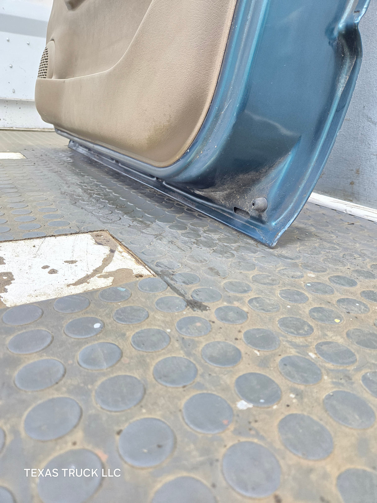 1994-2004 Chevrolet S10 /  GMC Sonoma RH Passenger Side Front Door