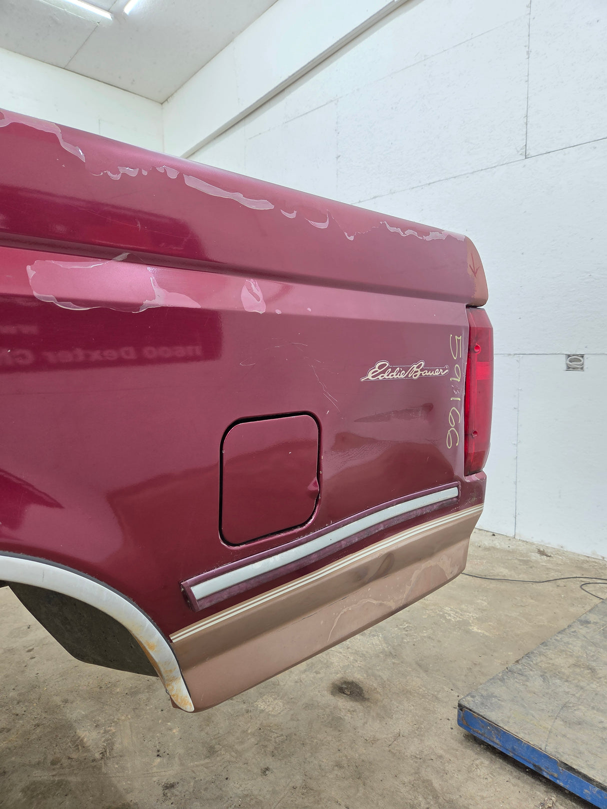 1987-1997 Ford F150 F250 F350 OBS 6' 9" Short Truck Bed