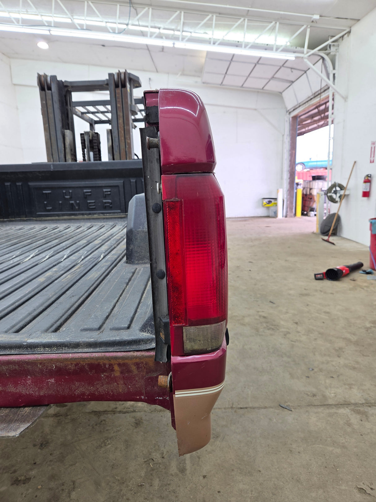 1987-1997 Ford F150 F250 F350 OBS 6' 9" Short Truck Bed