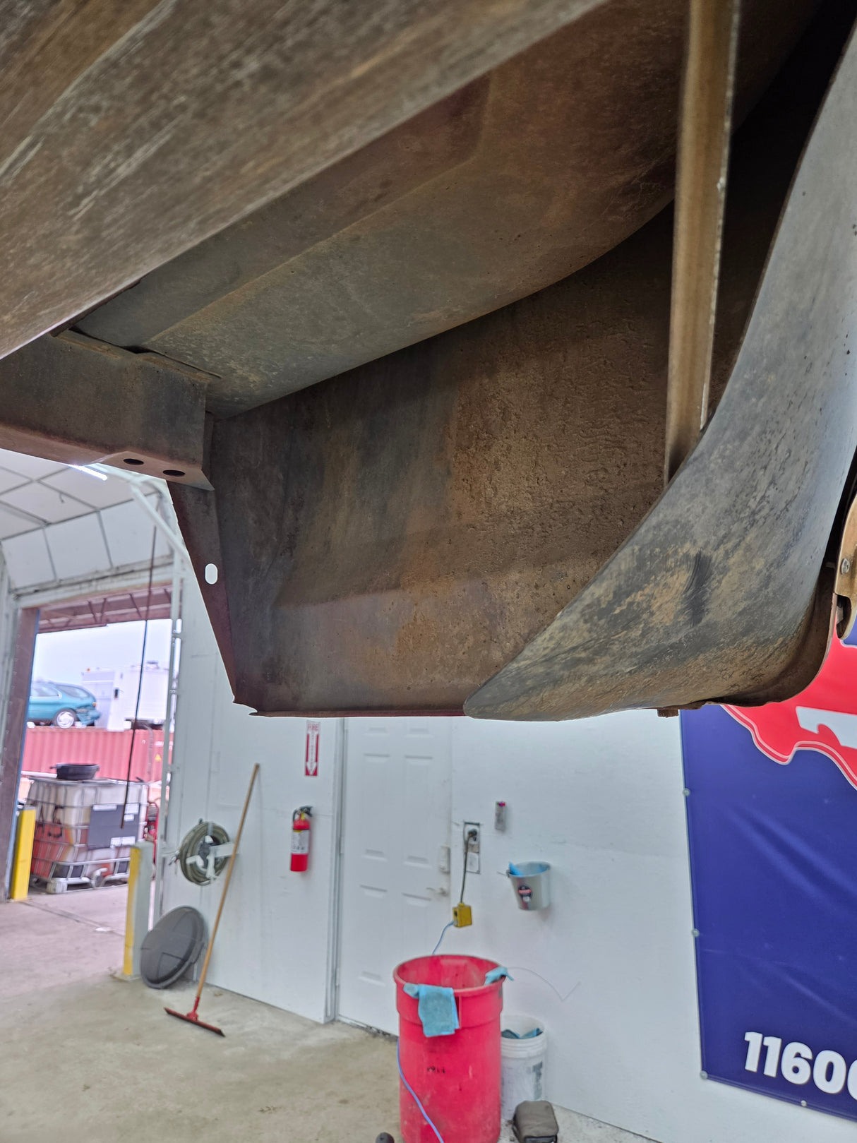 1987-1997 Ford F150 F250 F350 OBS 6' 9" Short Truck Bed