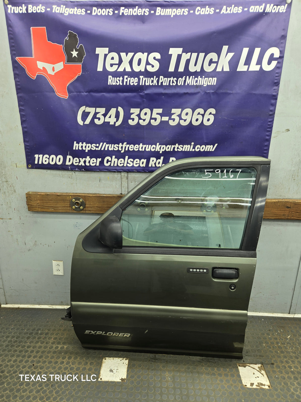 2001-2005 Ford Explorer Sport Trac LH Front Door