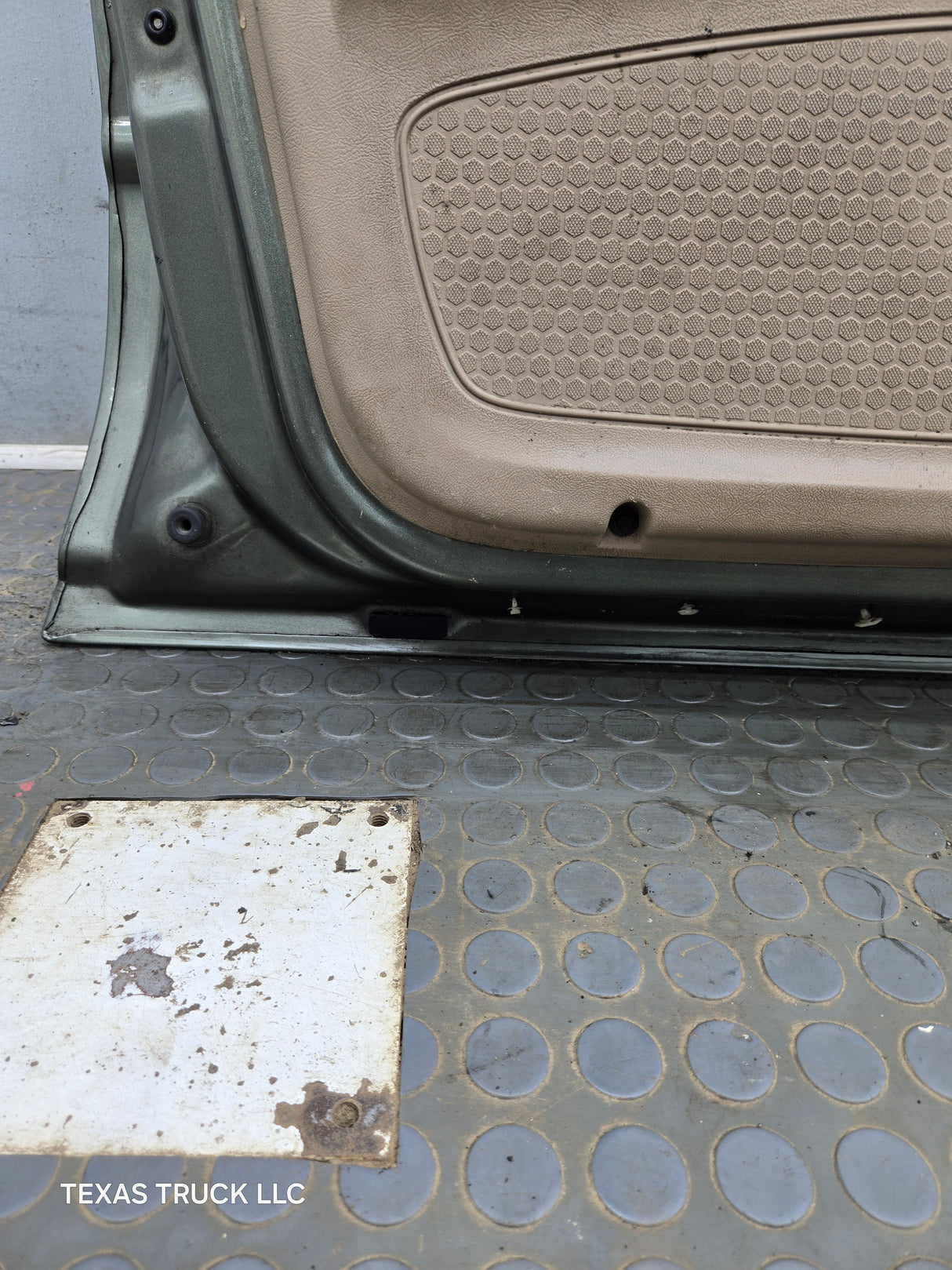 2001-2005 Ford Explorer Sport Trac LH Front Door