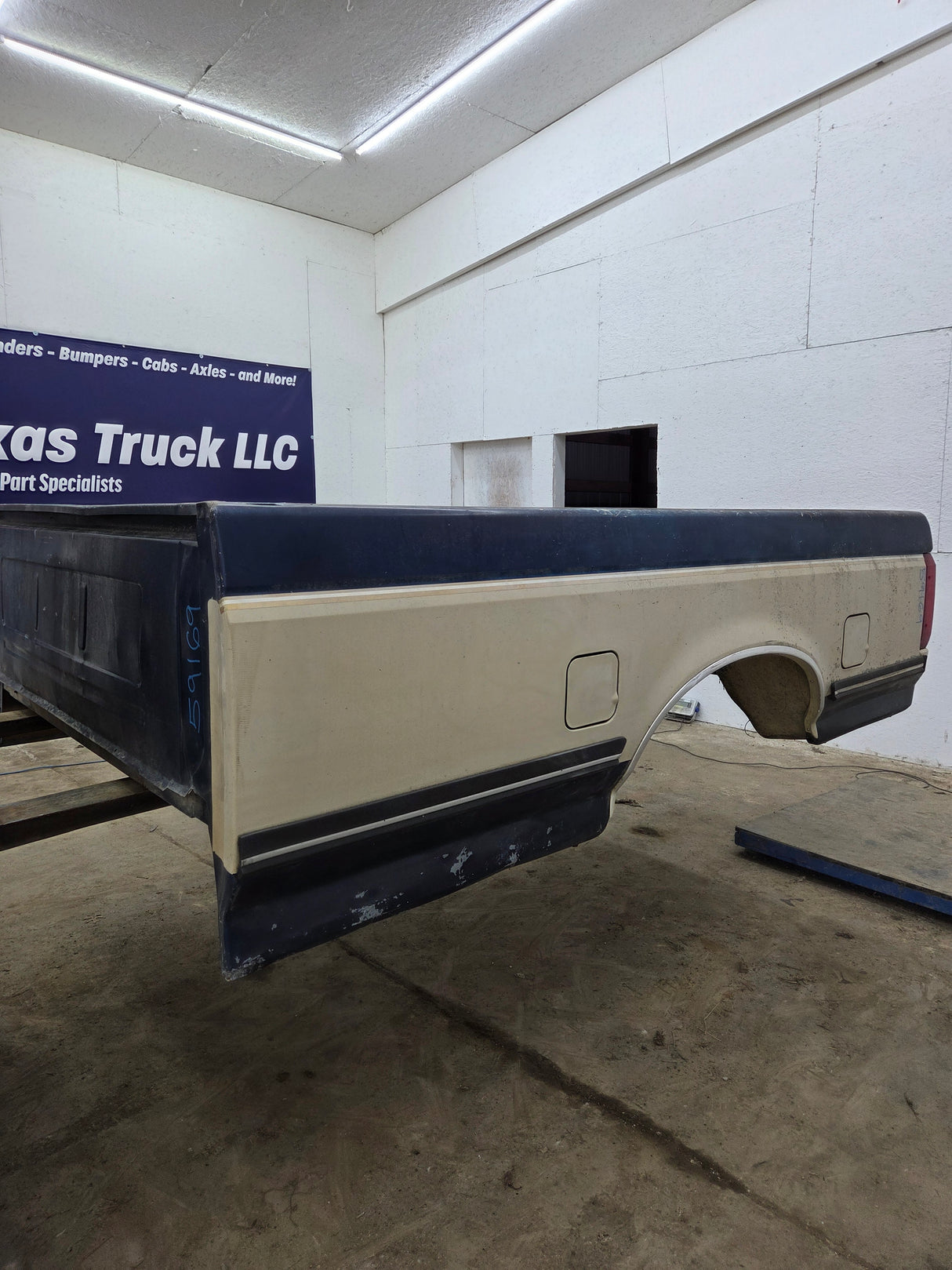 1987-1997 Ford F150 F250 F350 OBS 8' Long Truck Bed