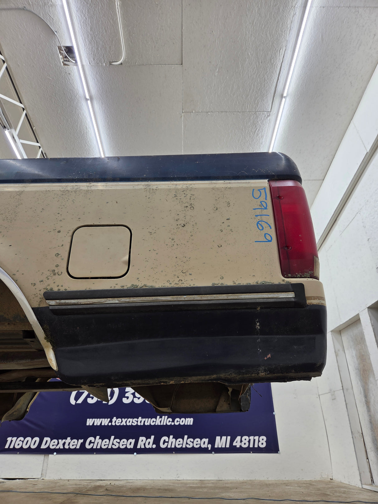 1987-1997 Ford F150 F250 F350 OBS 8' Long Truck Bed