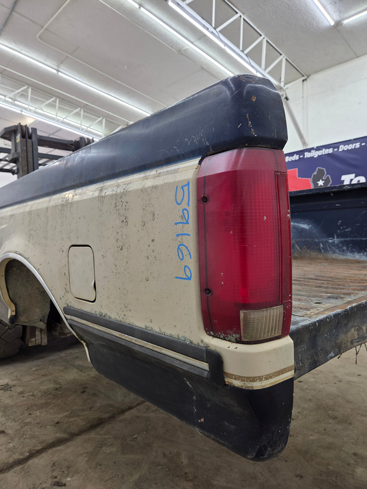 1987-1997 Ford F150 F250 F350 OBS 8' Long Truck Bed