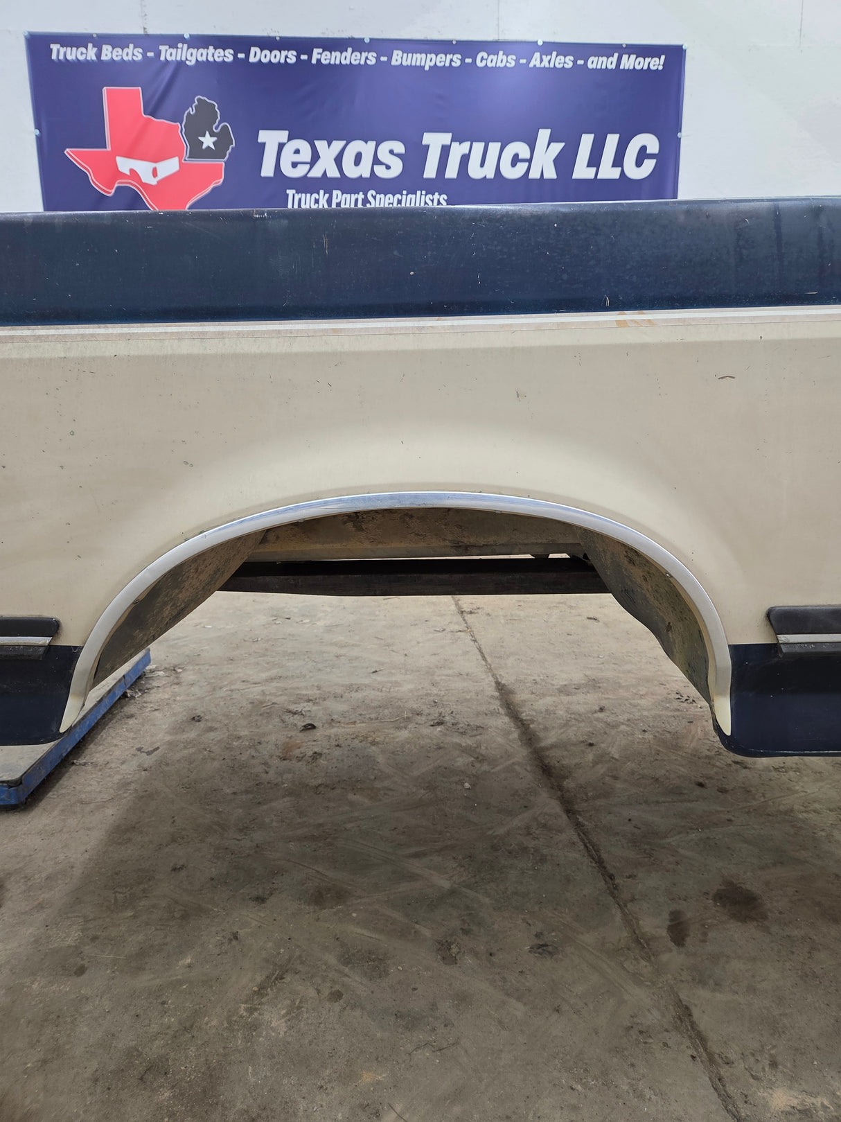 1987-1997 Ford F150 F250 F350 OBS 8' Long Truck Bed