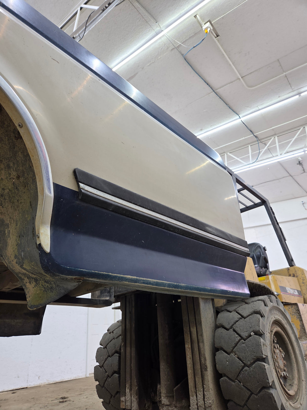 1987-1997 Ford F150 F250 F350 OBS 8' Long Truck Bed