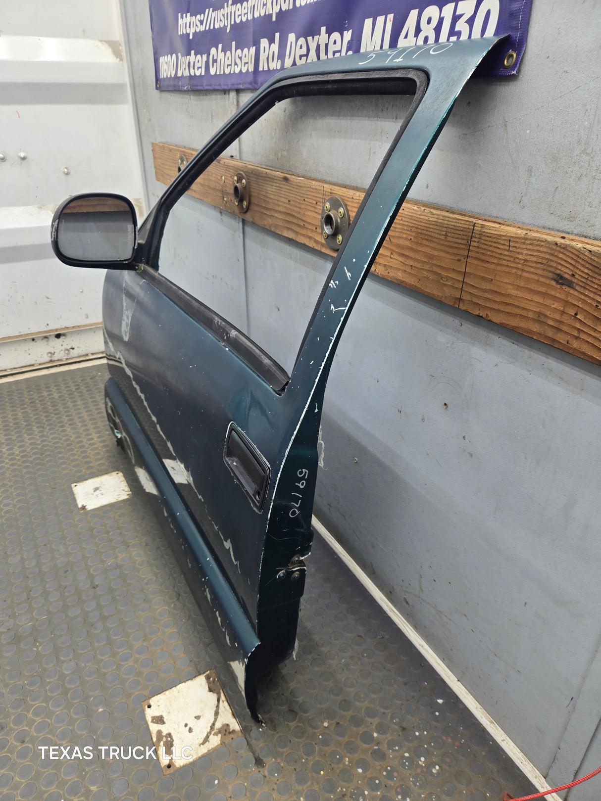1994-2004 Chevrolet S10 /  GMC Sonoma RH Passenger Side Front Door