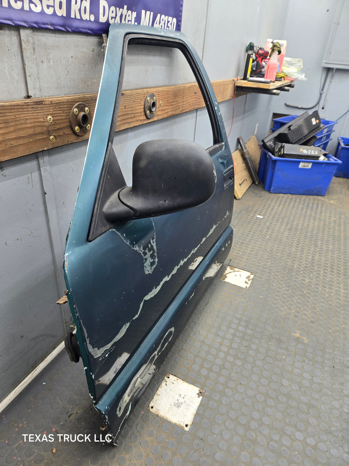 1994-2004 Chevrolet S10 /  GMC Sonoma RH Passenger Side Front Door