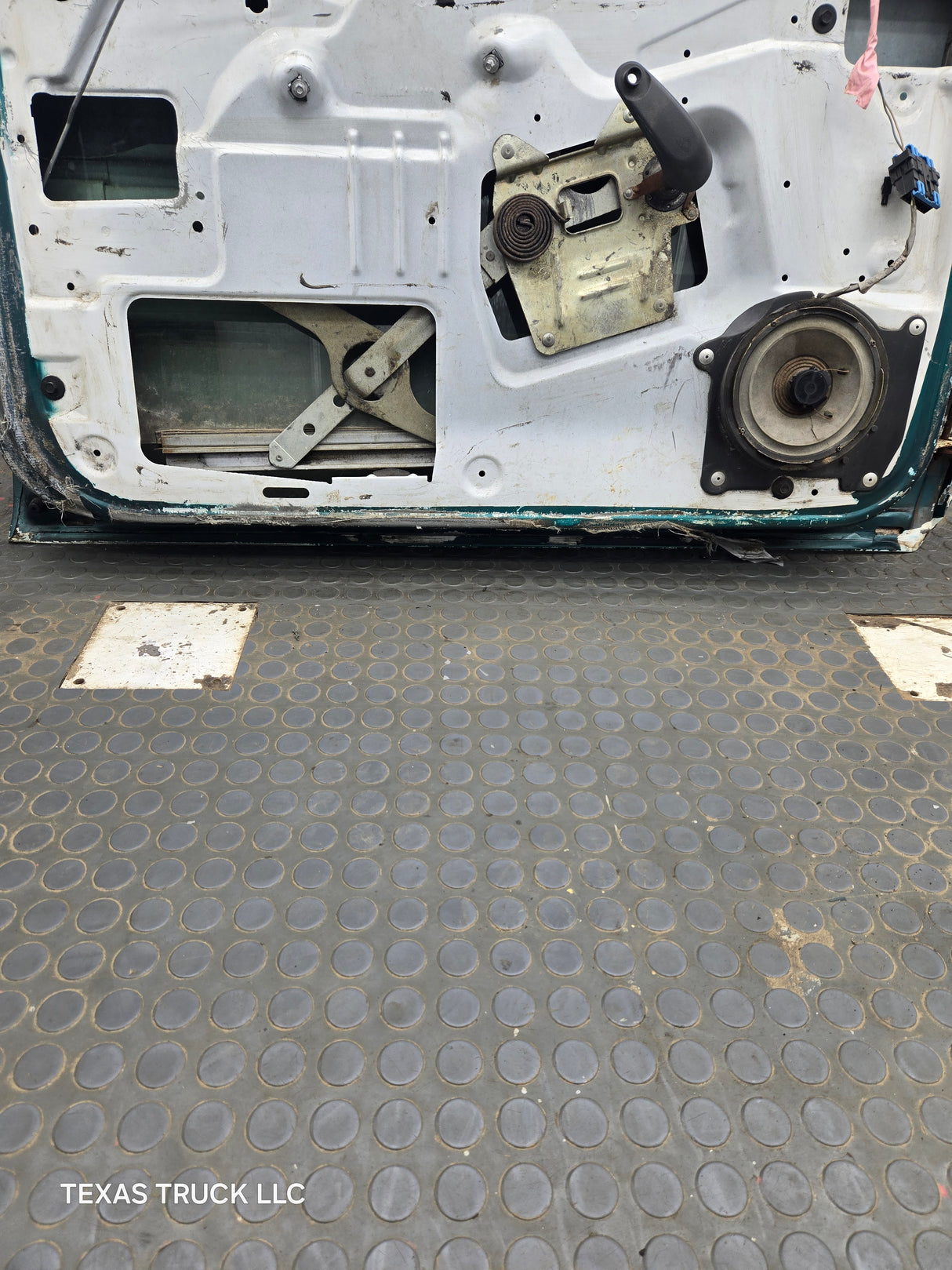 1994-2004 Chevrolet S10 /  GMC Sonoma RH Passenger Side Front Door