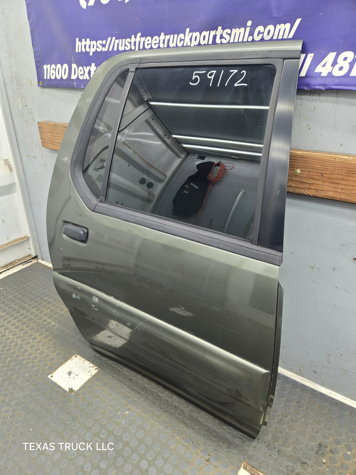 2001-2005 Ford Explorer Sport Trac RH Rear Door