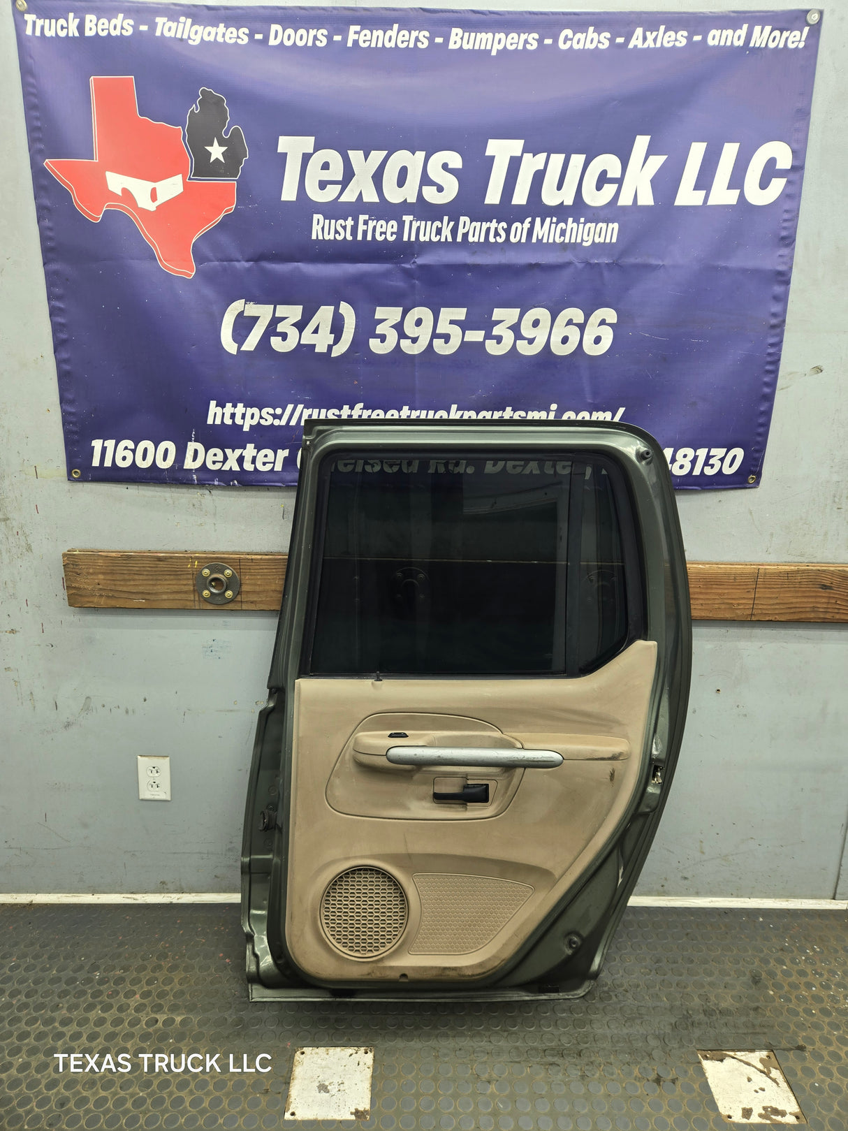 2001-2005 Ford Explorer Sport Trac RH Rear Door