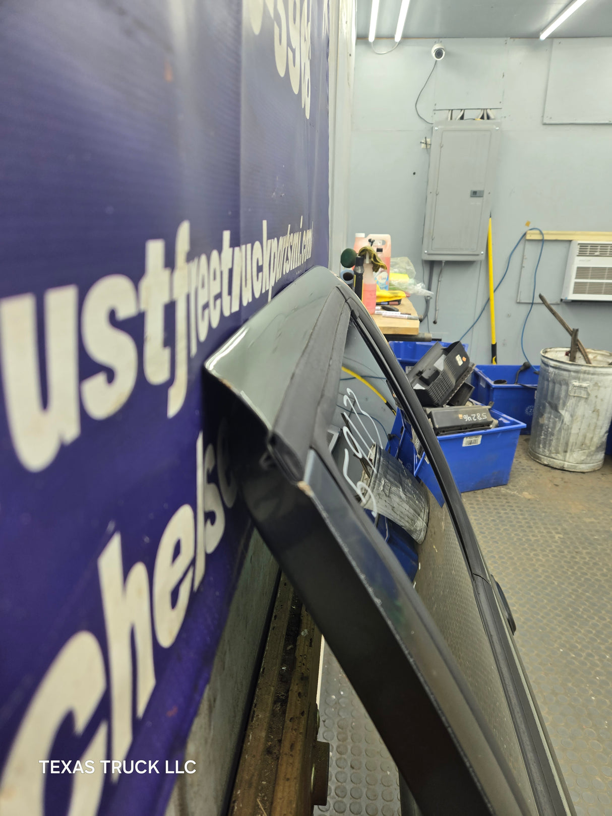 2001-2005 Ford Explorer Sport Trac LH Rear Door