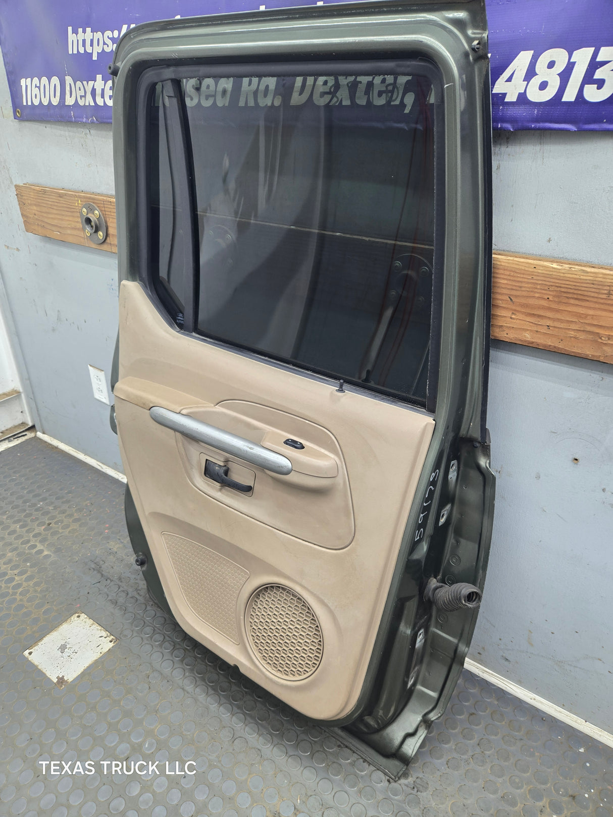 2001-2005 Ford Explorer Sport Trac LH Rear Door