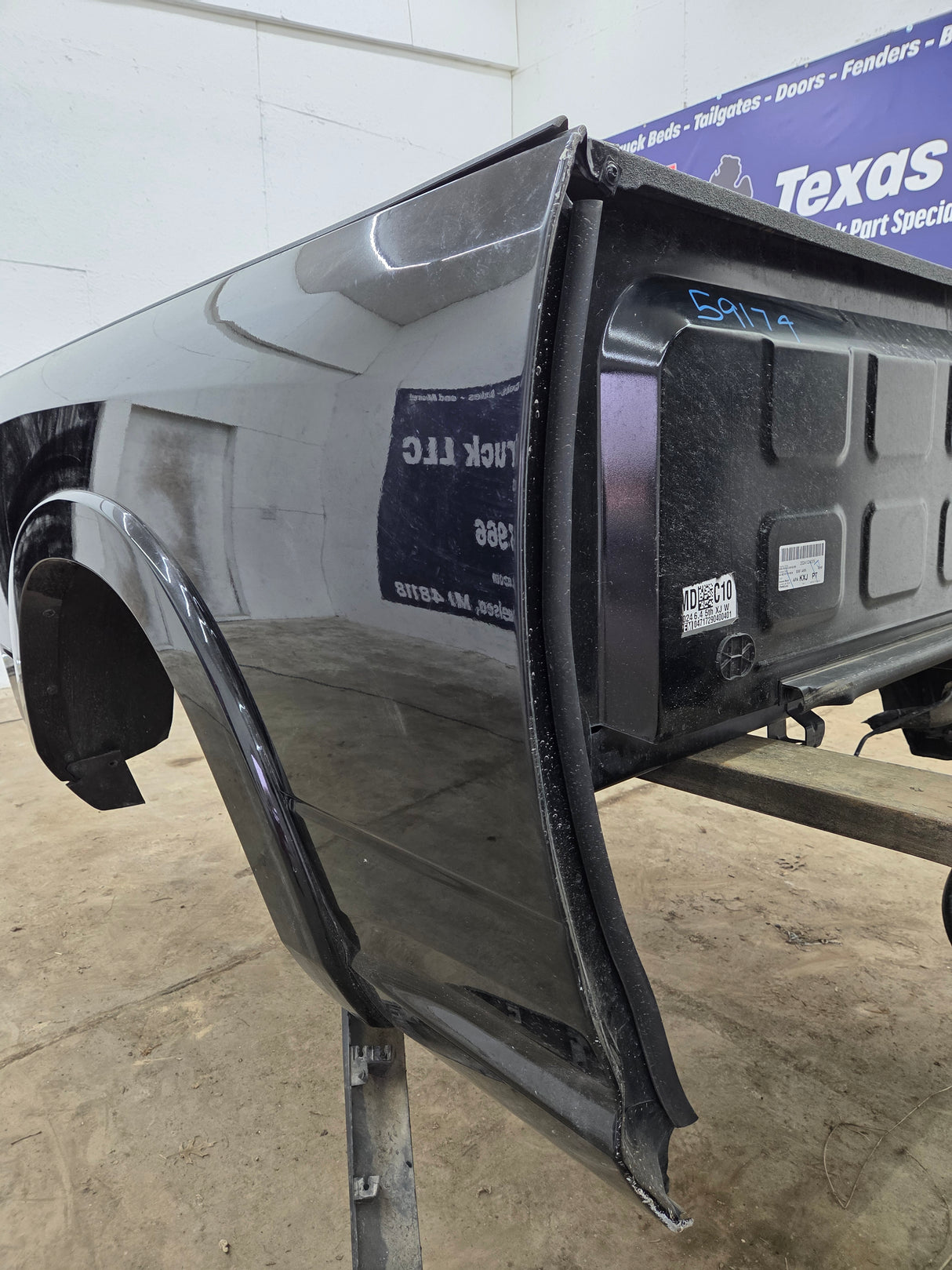 2019-2025 Dodge Ram 2500 3500 5th Gen 6' 4" Short Truck Bed