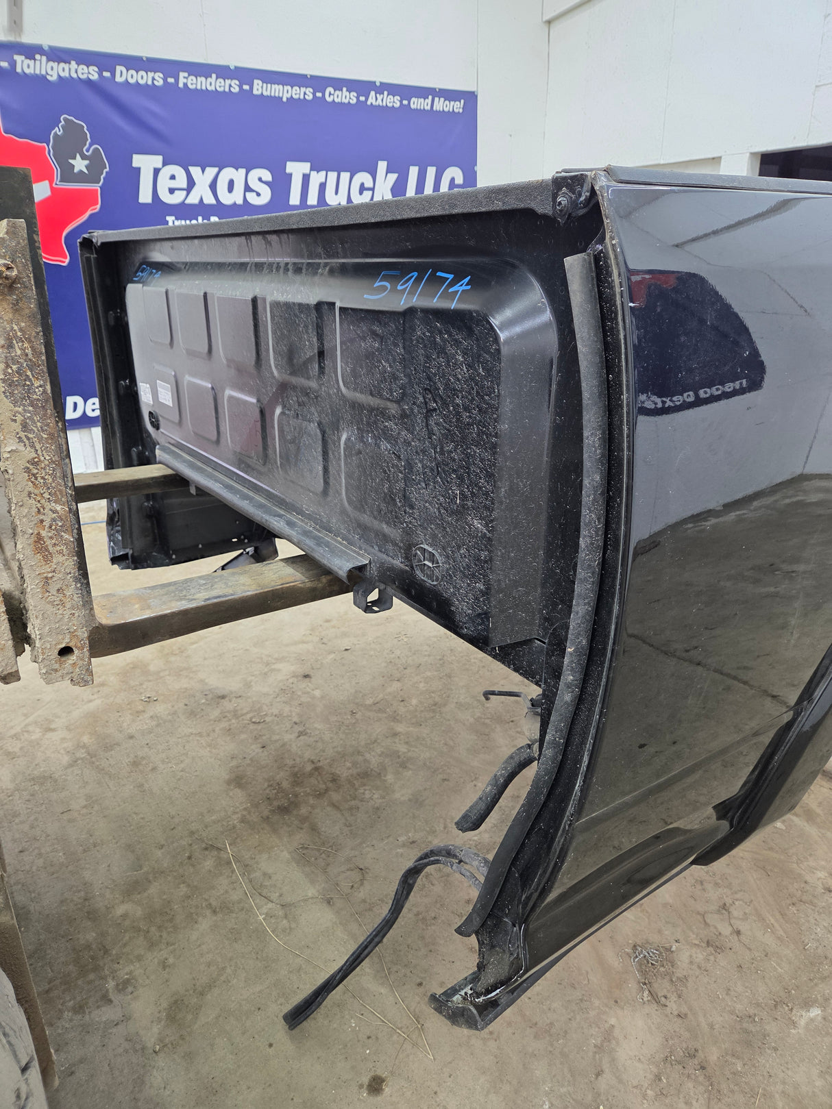 2019-2025 Dodge Ram 2500 3500 5th Gen 6' 4" Short Truck Bed