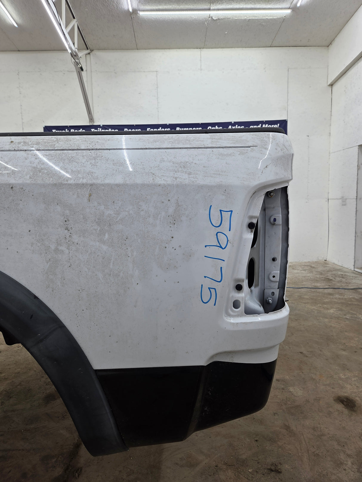 2009-2018 Dodge Ram 1500 4th gen 5' 7" Short Truck Bed