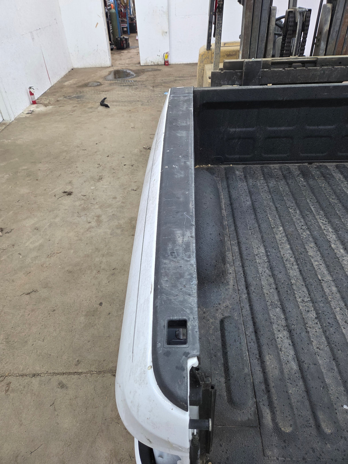 2009-2018 Dodge Ram 1500 4th gen 5' 7" Short Truck Bed