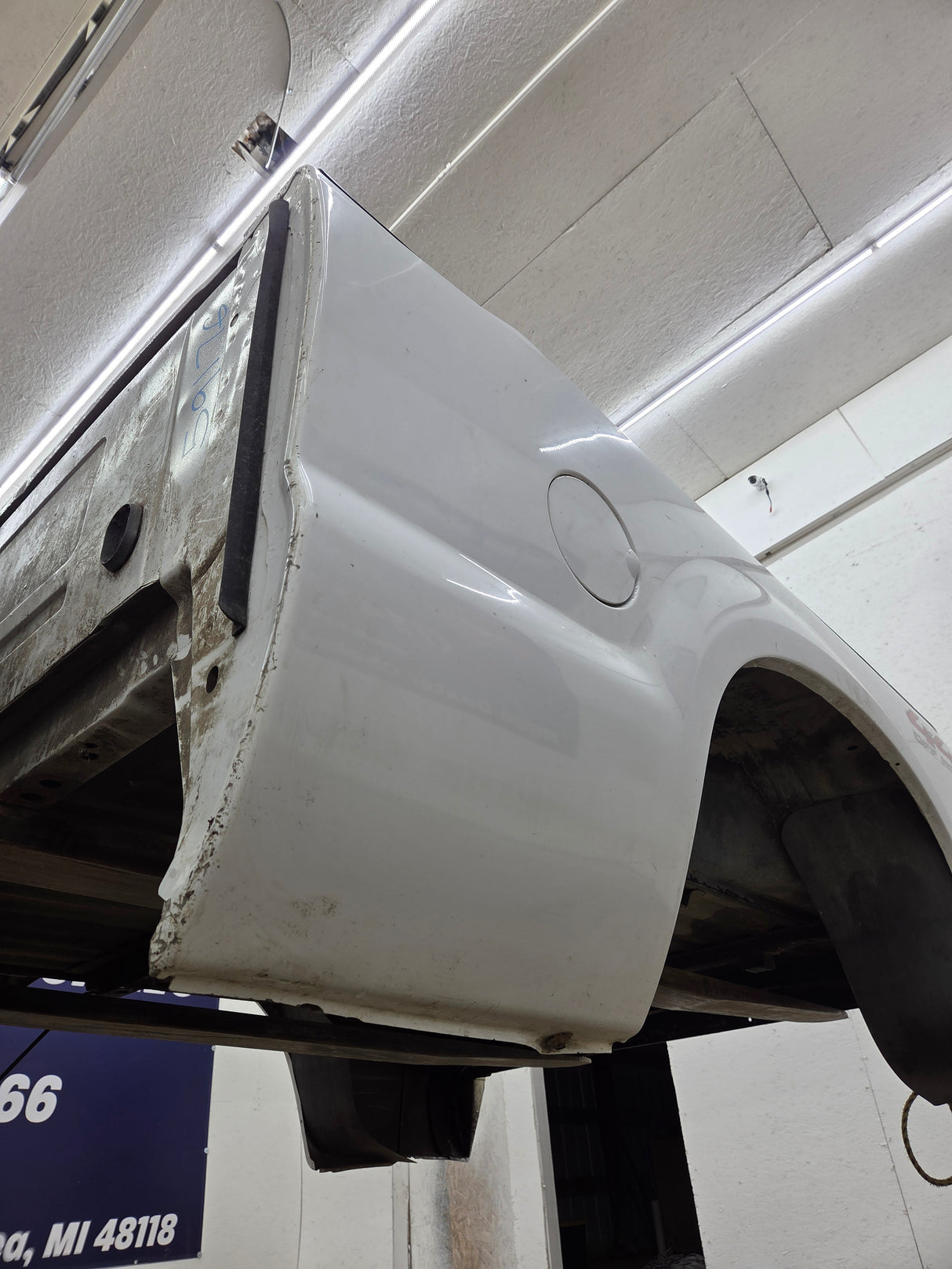1999-2010 Ford Super Duty F250 F350 6' 9" Short Truck Bed