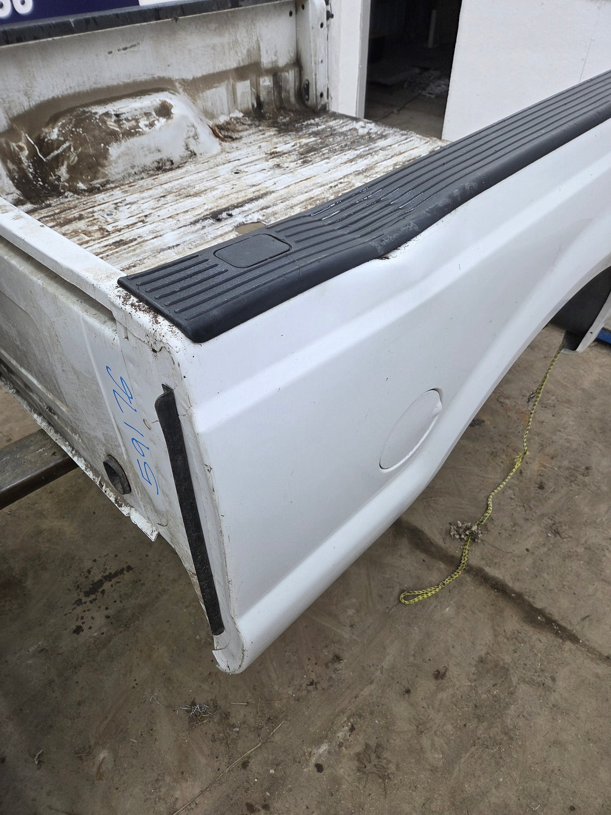 1999-2010 Ford Super Duty F250 F350 6' 9" Short Truck Bed