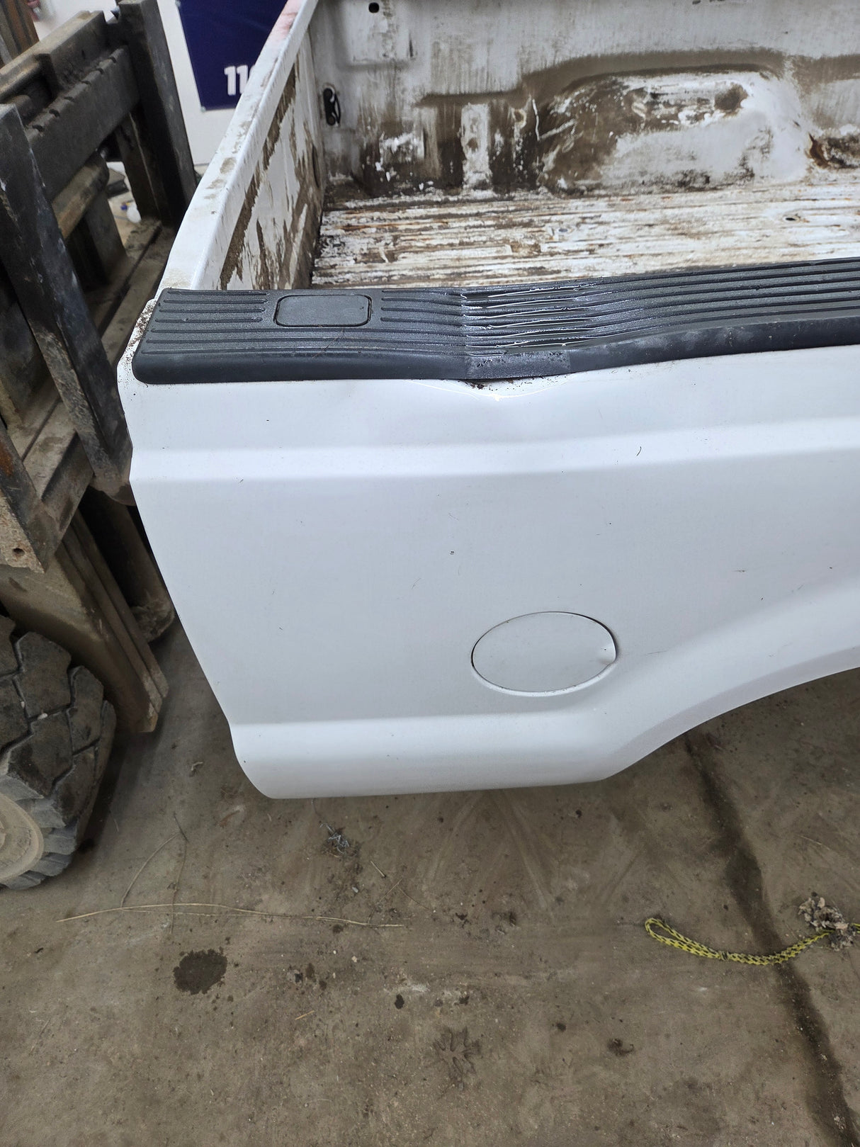 1999-2010 Ford Super Duty F250 F350 6' 9" Short Truck Bed