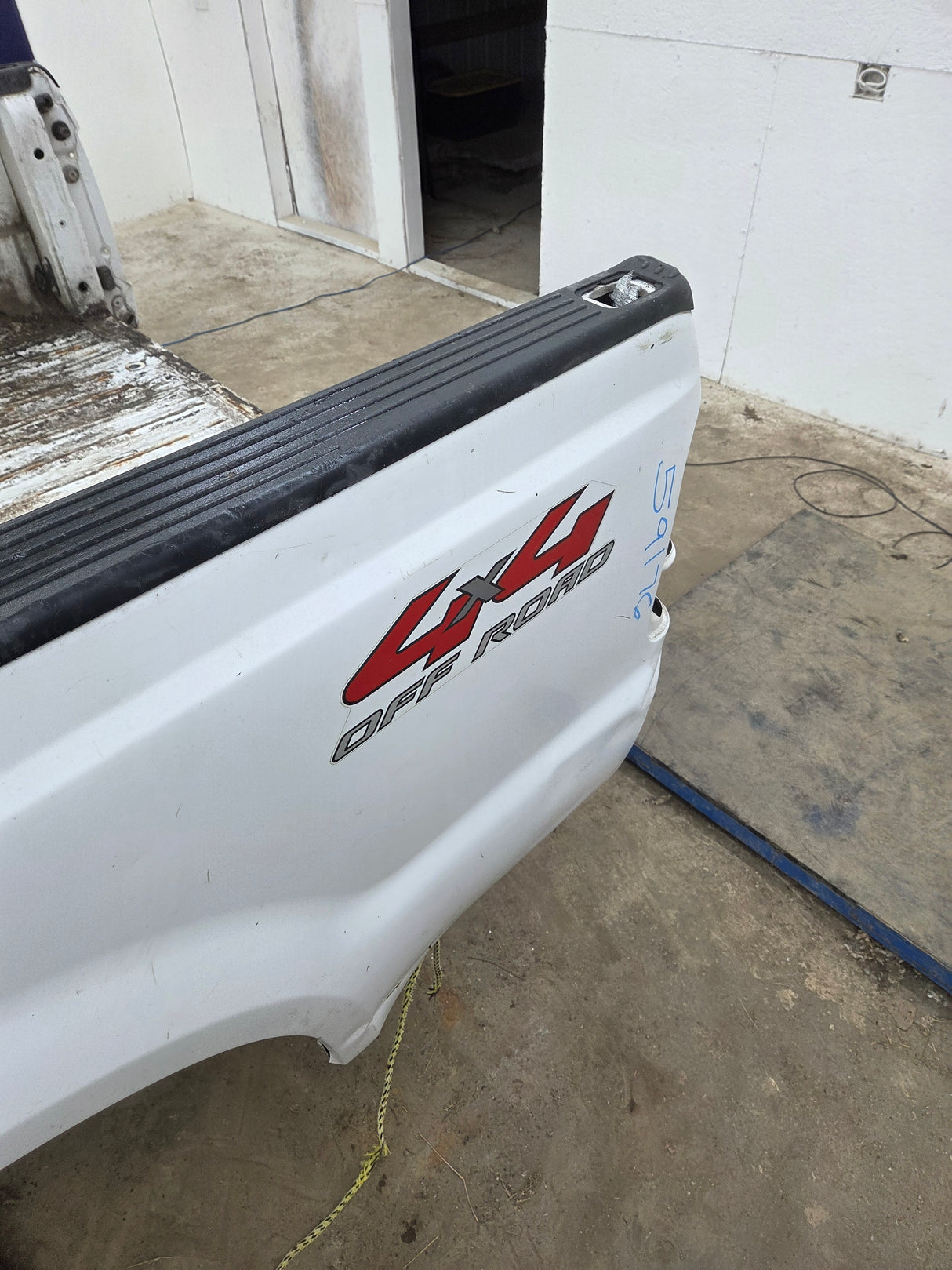1999-2010 Ford Super Duty F250 F350 6' 9" Short Truck Bed