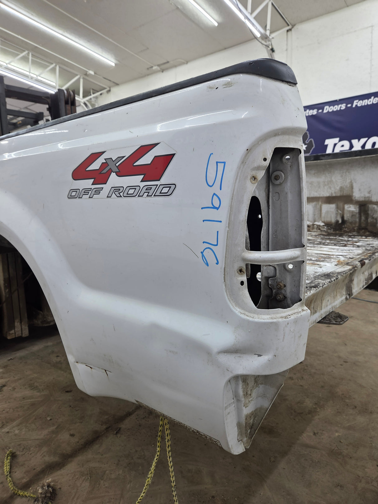 1999-2010 Ford Super Duty F250 F350 6' 9" Short Truck Bed