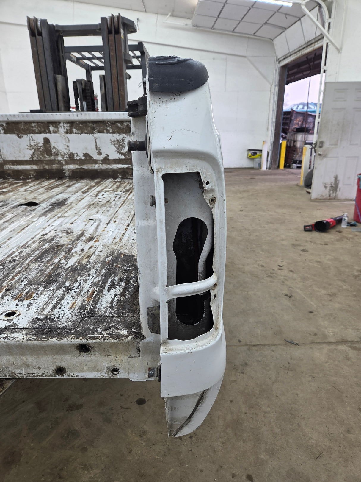 1999-2010 Ford Super Duty F250 F350 6' 9" Short Truck Bed