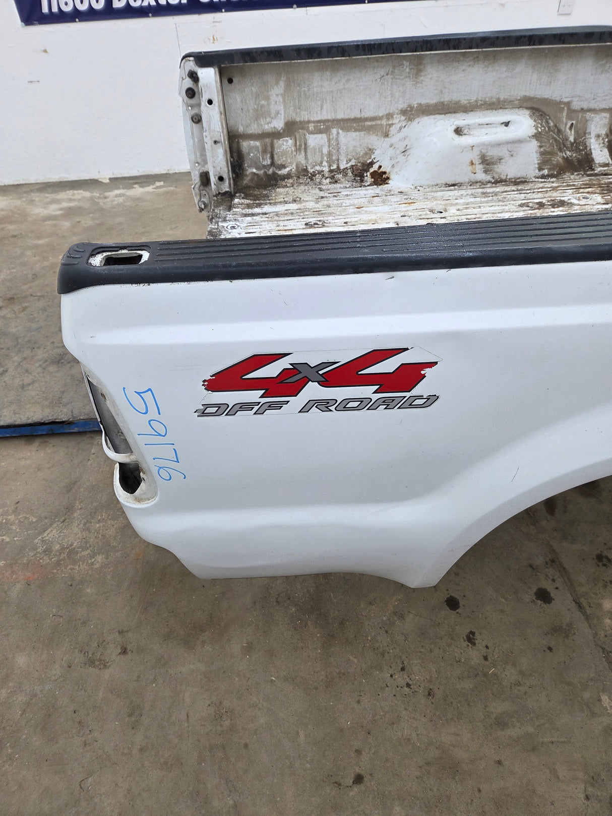 1999-2010 Ford Super Duty F250 F350 6' 9" Short Truck Bed