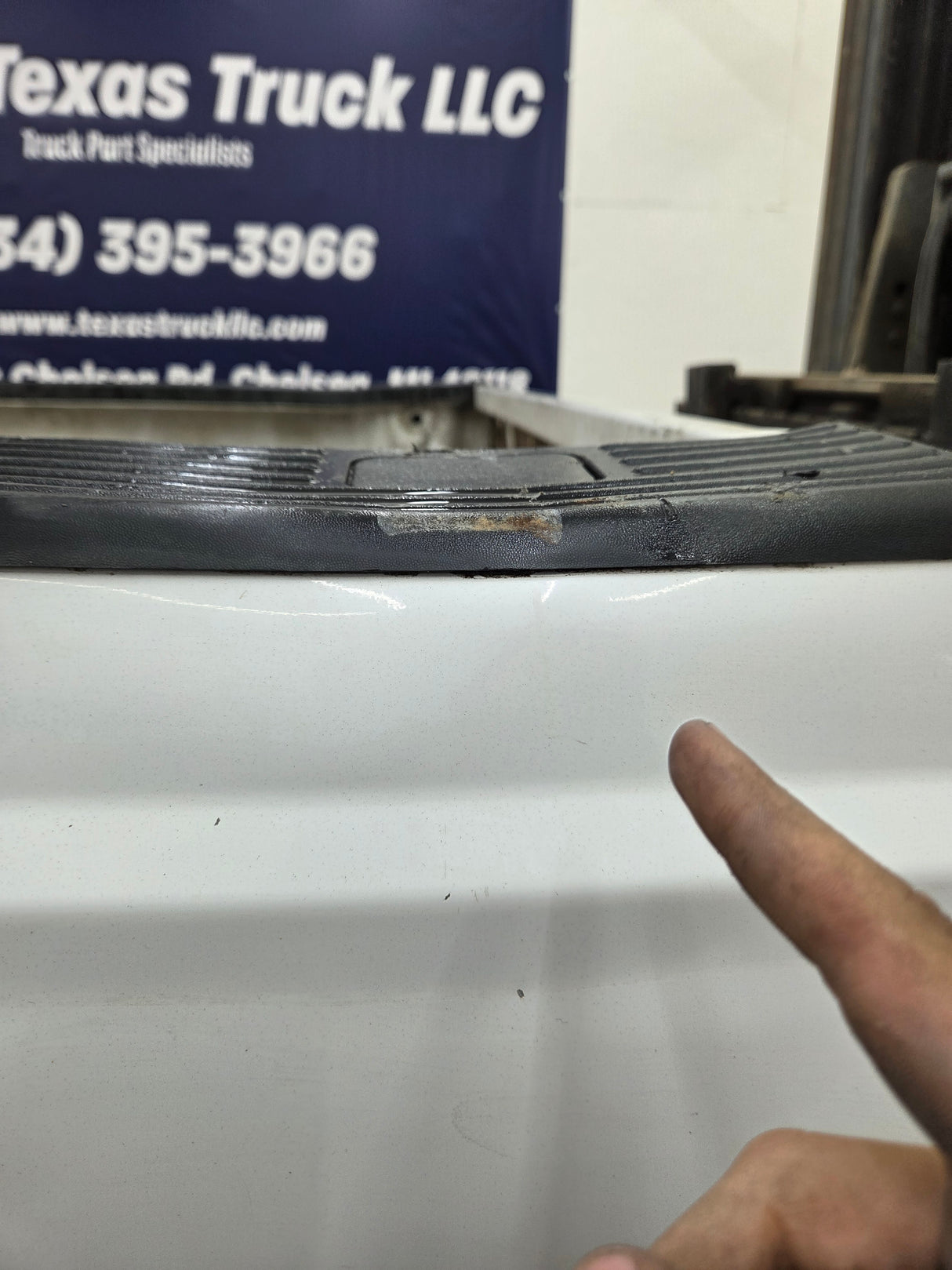 1999-2010 Ford Super Duty F250 F350 6' 9" Short Truck Bed