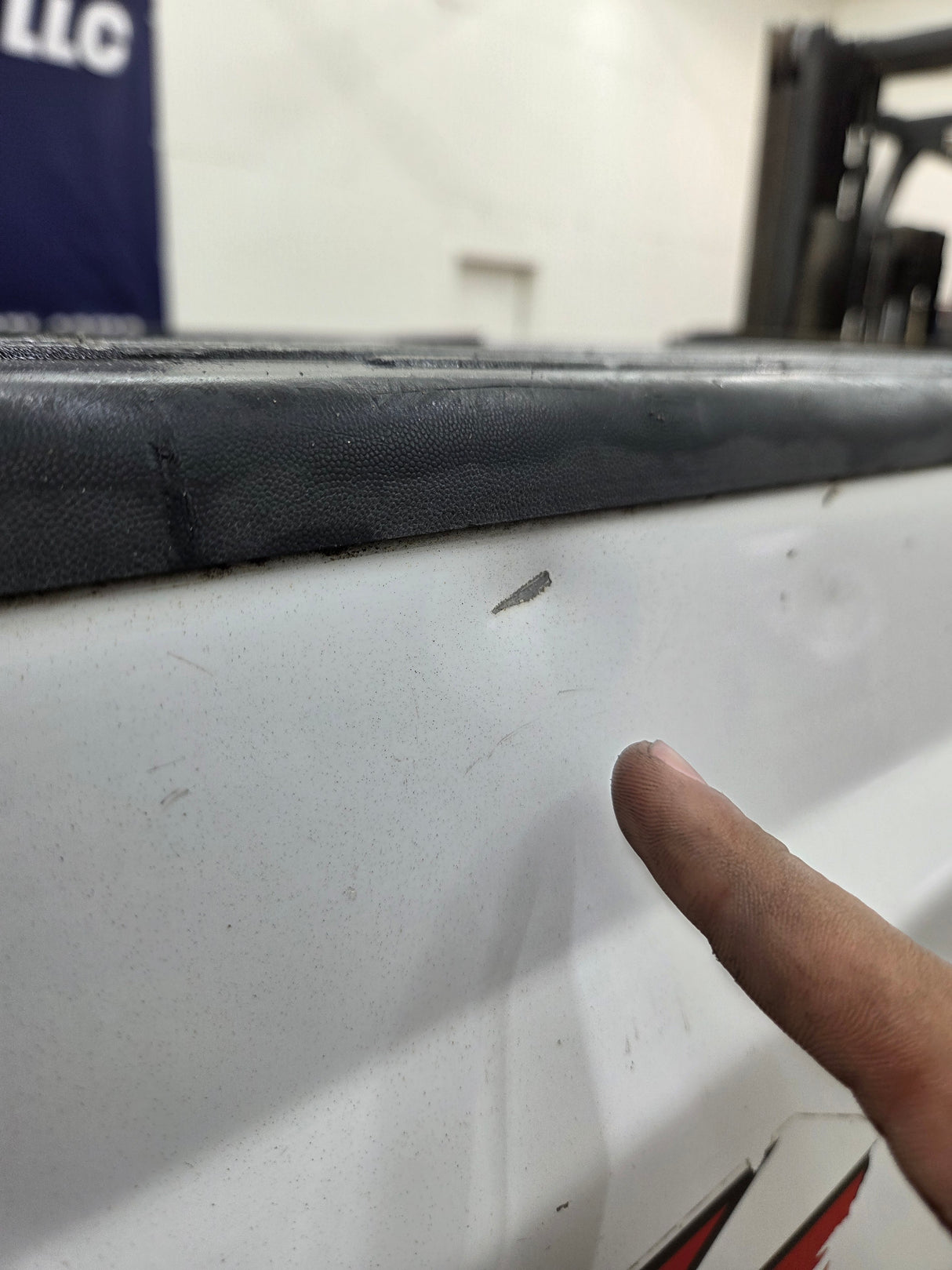 1999-2010 Ford Super Duty F250 F350 6' 9" Short Truck Bed