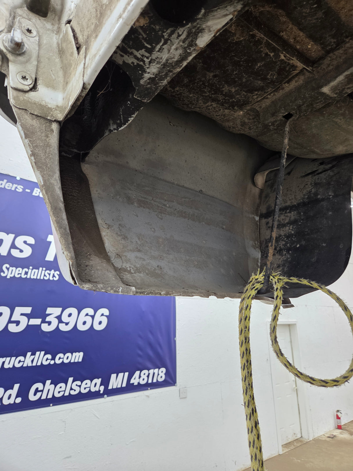 1999-2010 Ford Super Duty F250 F350 6' 9" Short Truck Bed