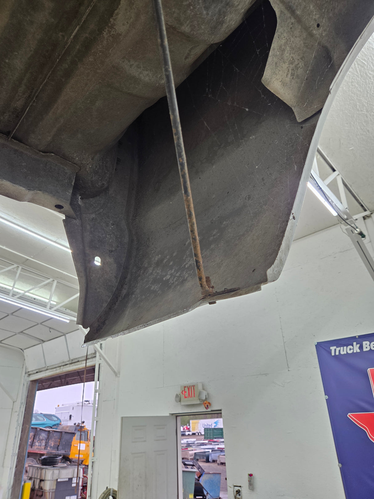 1999-2010 Ford Super Duty F250 F350 6' 9" Short Truck Bed
