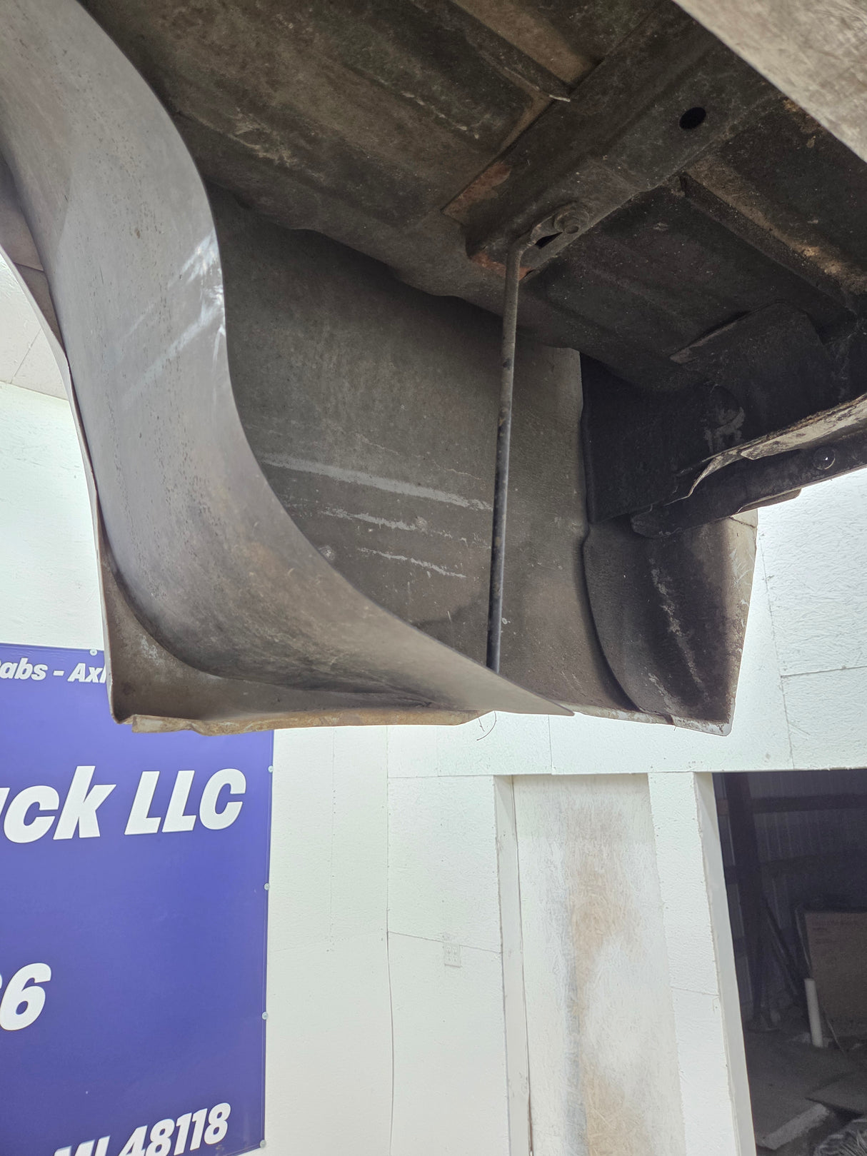 1999-2010 Ford Super Duty F250 F350 6' 9" Short Truck Bed