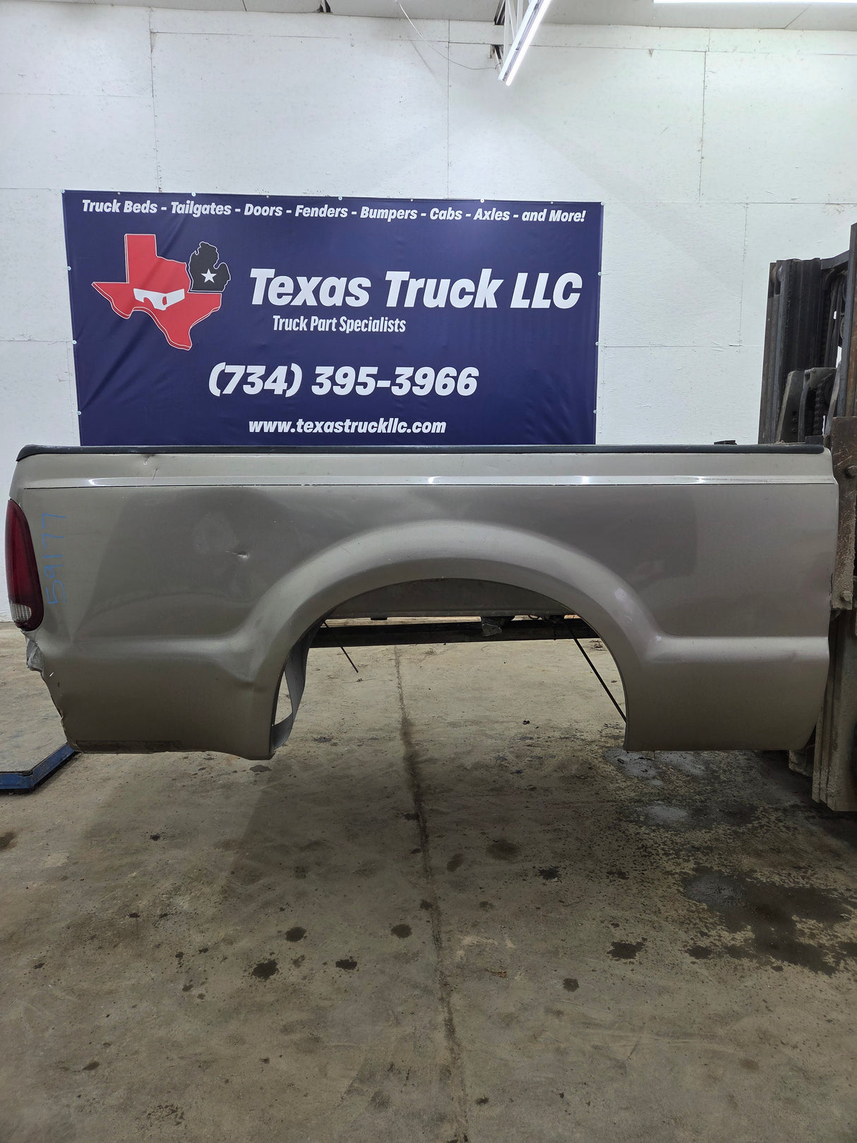 1999-2010 Ford Super Duty F250 F350 6' 9" Short Truck Bed