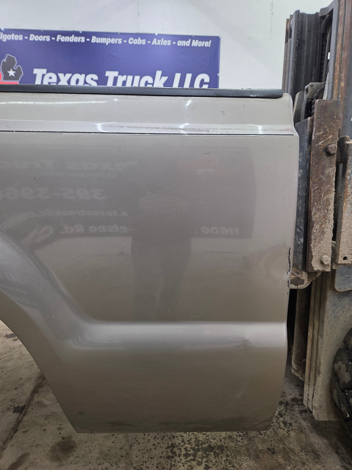 1999-2010 Ford Super Duty F250 F350 6' 9" Short Truck Bed