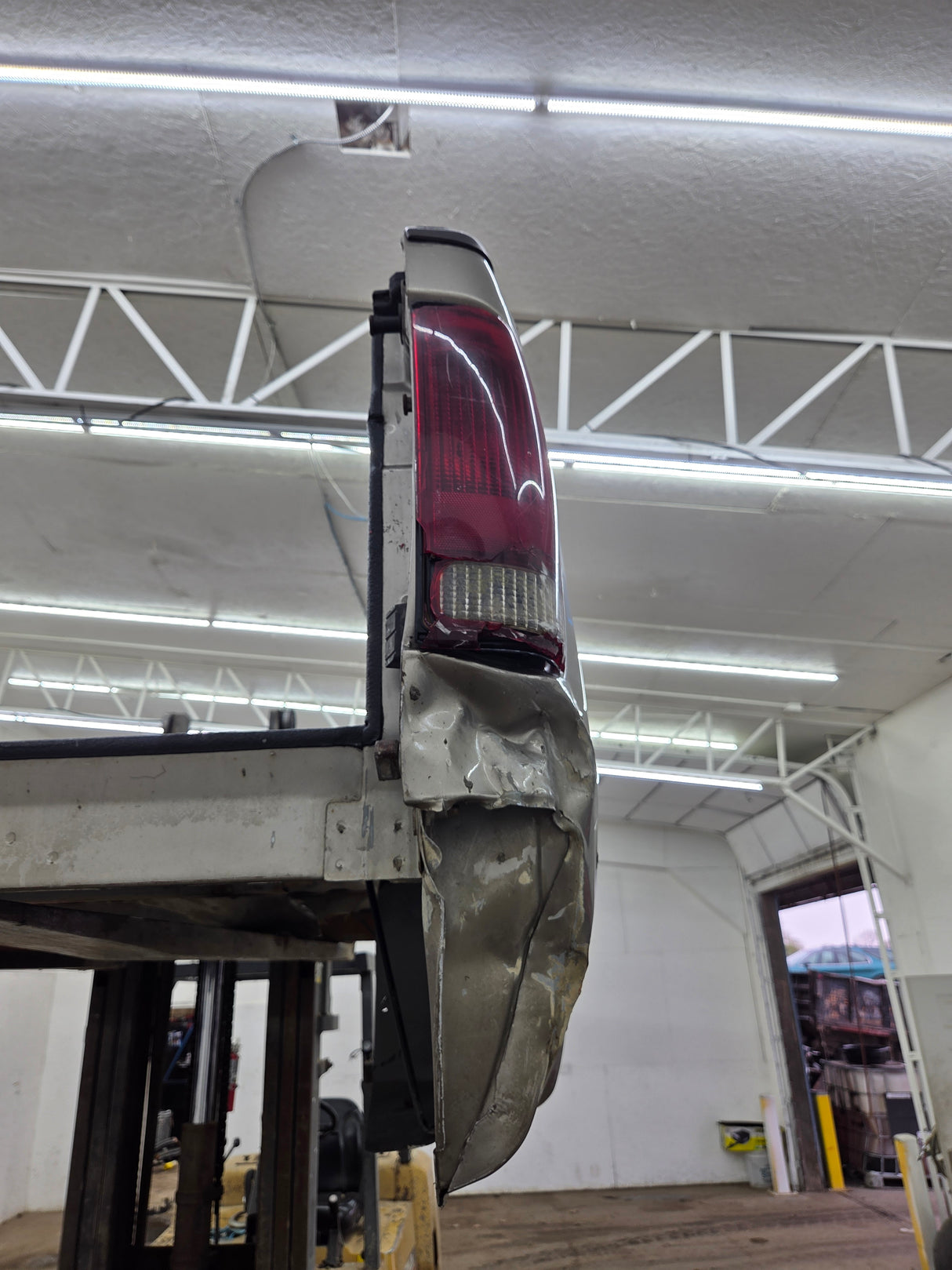 1999-2010 Ford Super Duty F250 F350 6' 9" Short Truck Bed