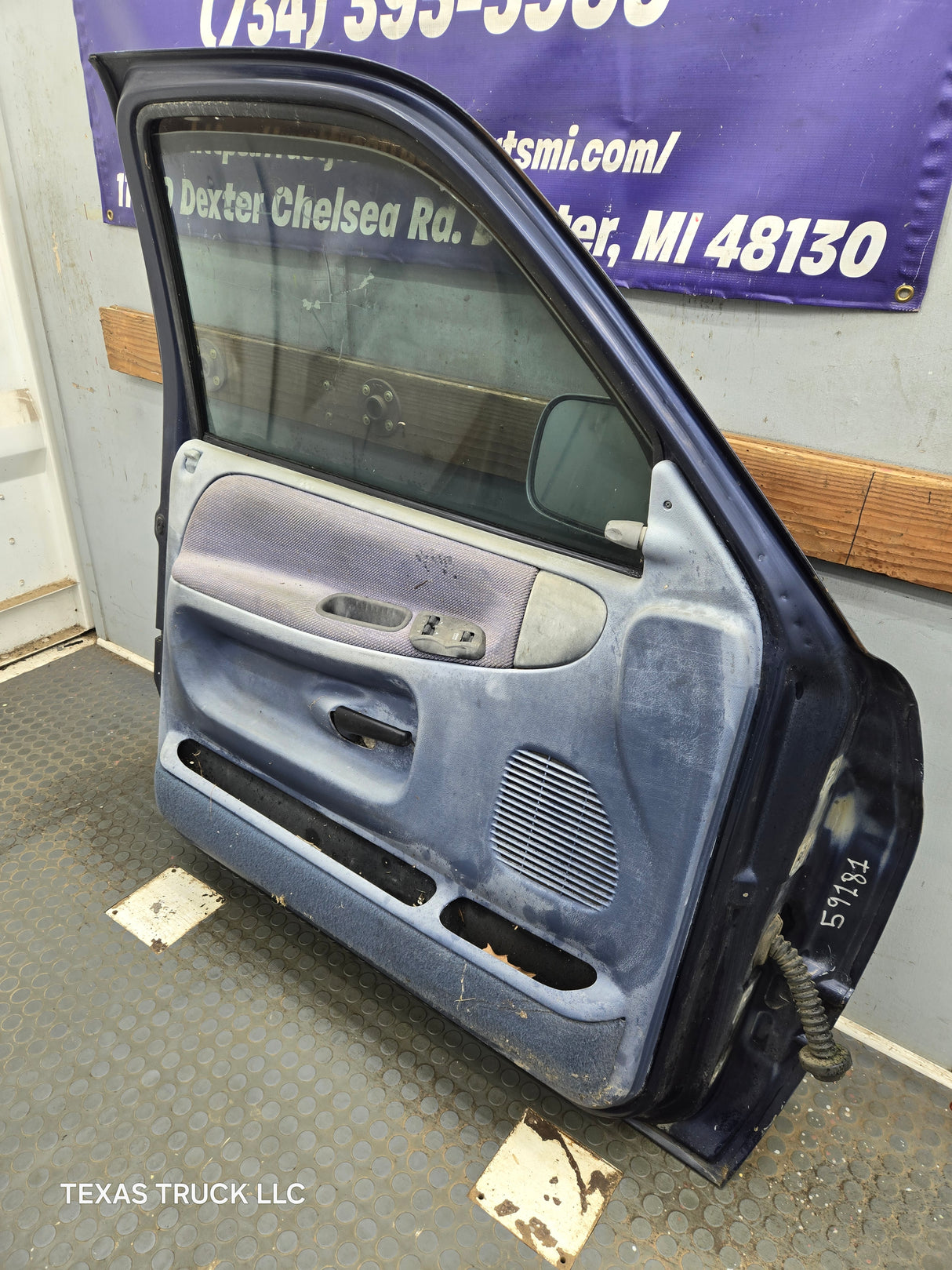 1994-2002 Dodge Ram 2nd Gen LH Driver Side Front Door Regular Cab / 2 Door Ext Cab 1500 2500 3500 ROUND CORNER