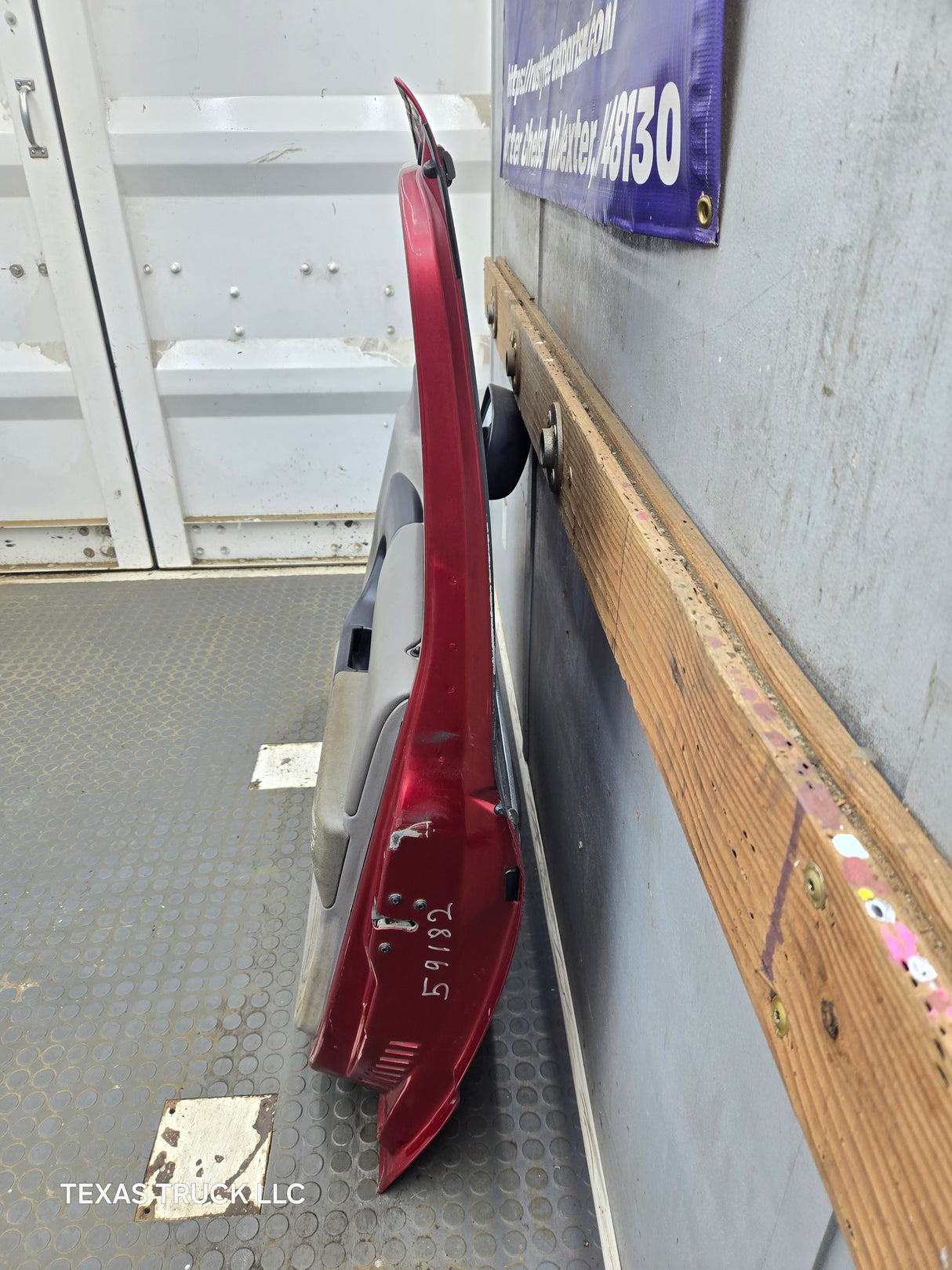 2003-2005 Ford Ranger Passenger Side Front Right Hand Door