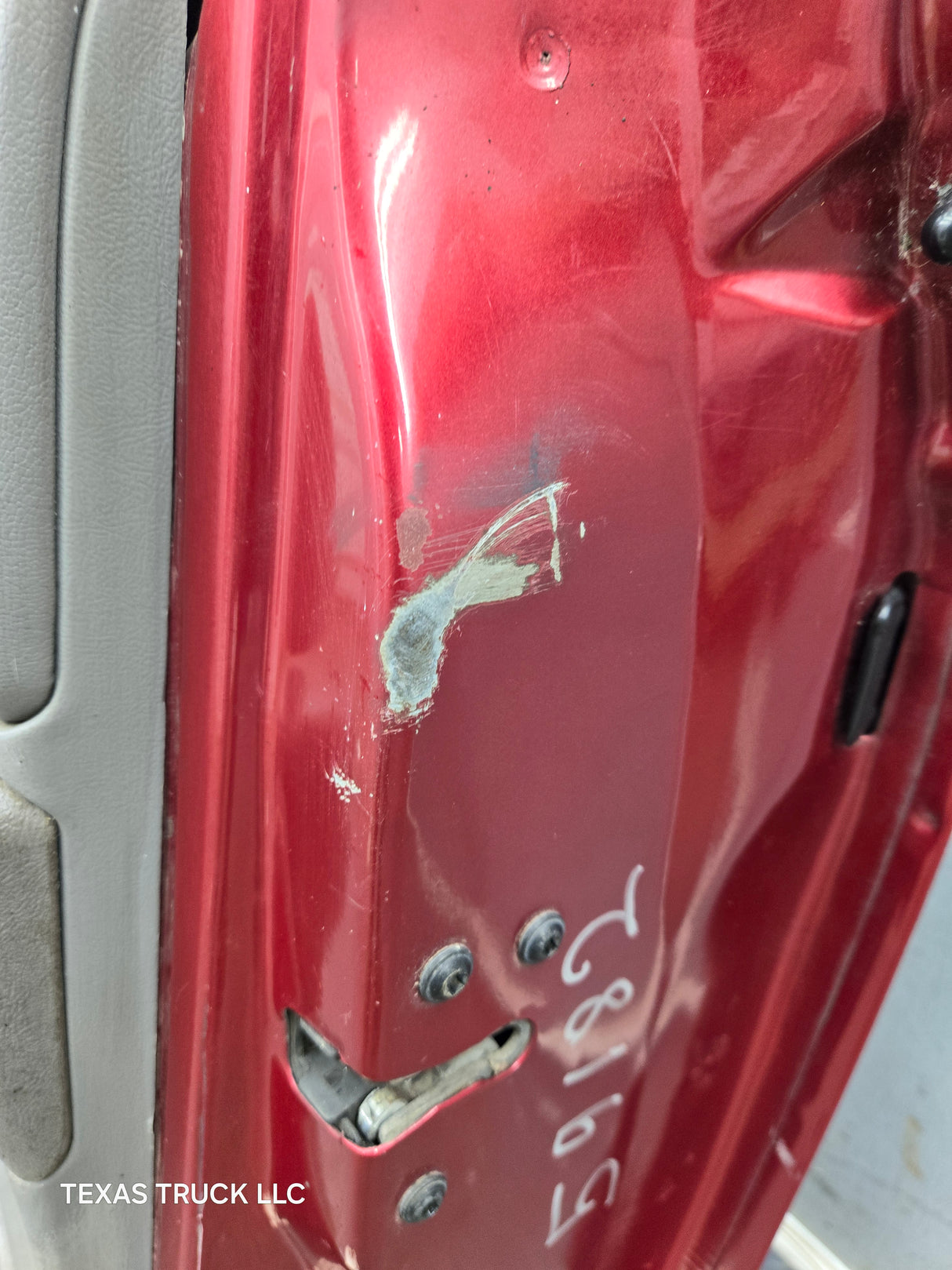 2003-2005 Ford Ranger Passenger Side Front Right Hand Door