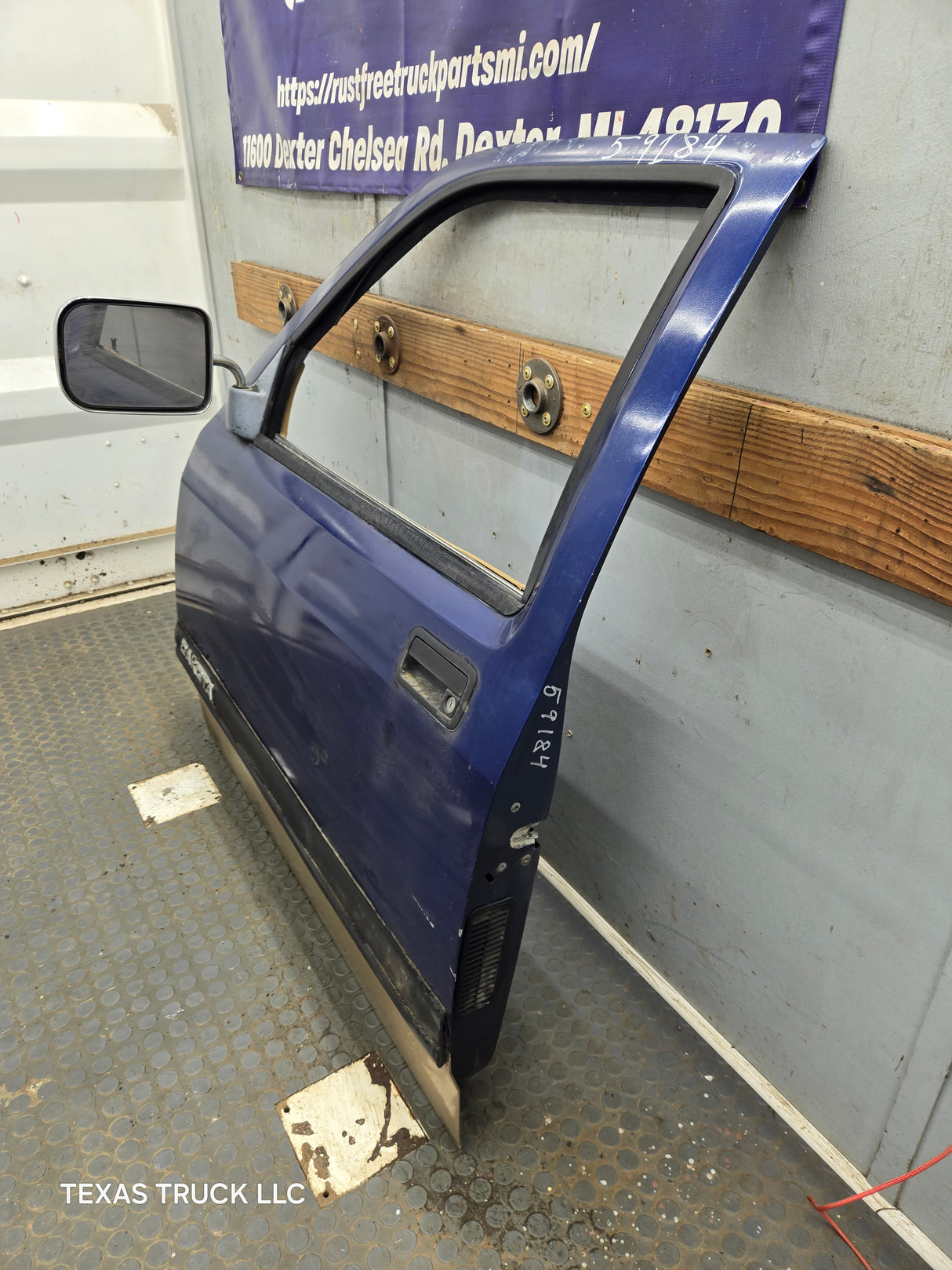 1992-1996 Dodge Dakota LH Driver Side Front Door