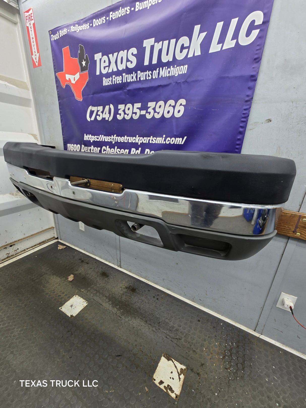 2003-2007 Chevrolet Silverado 2500HD 3500HD 'Cateye' Front Bumper