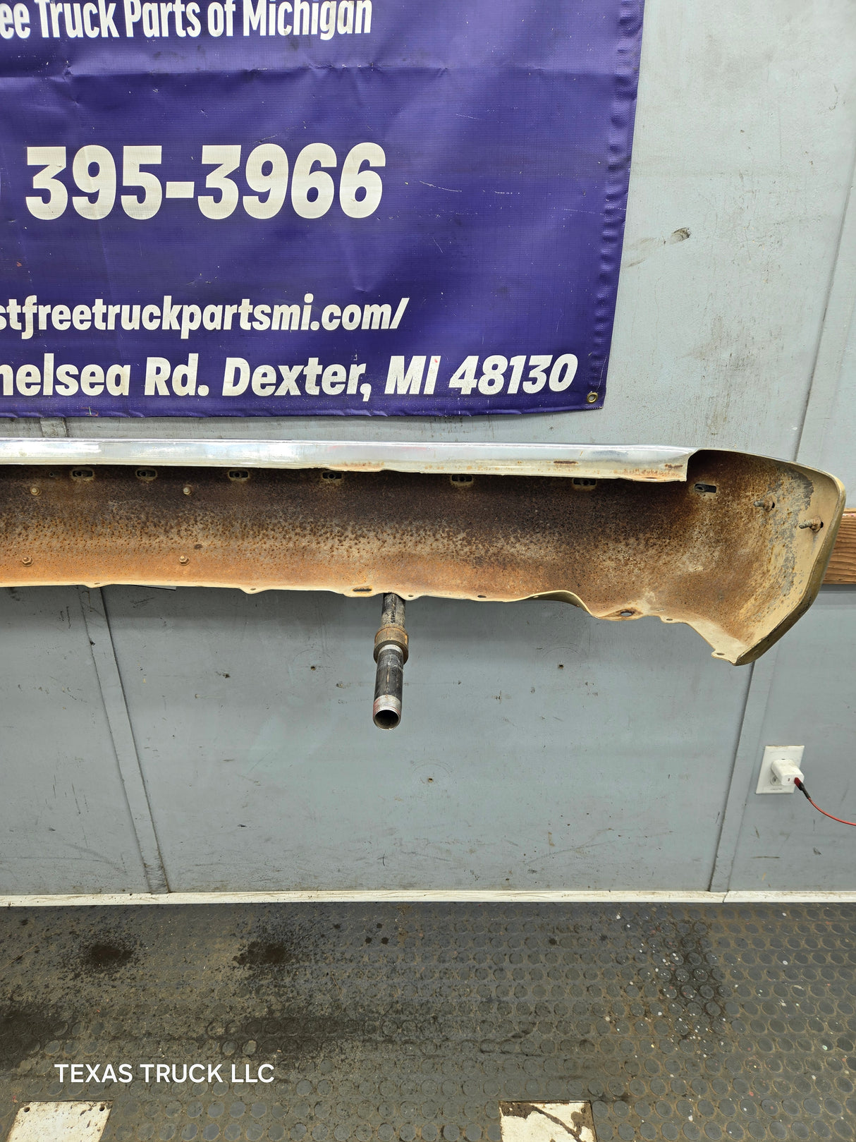 1988-1998 Chevrolet / GMC 1500 2500 3500 Front Bumper