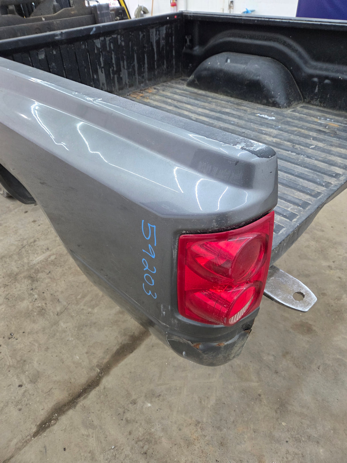 2005-2011 Dodge Dakota 3rd Gen 5' 4" Short Truck Bed