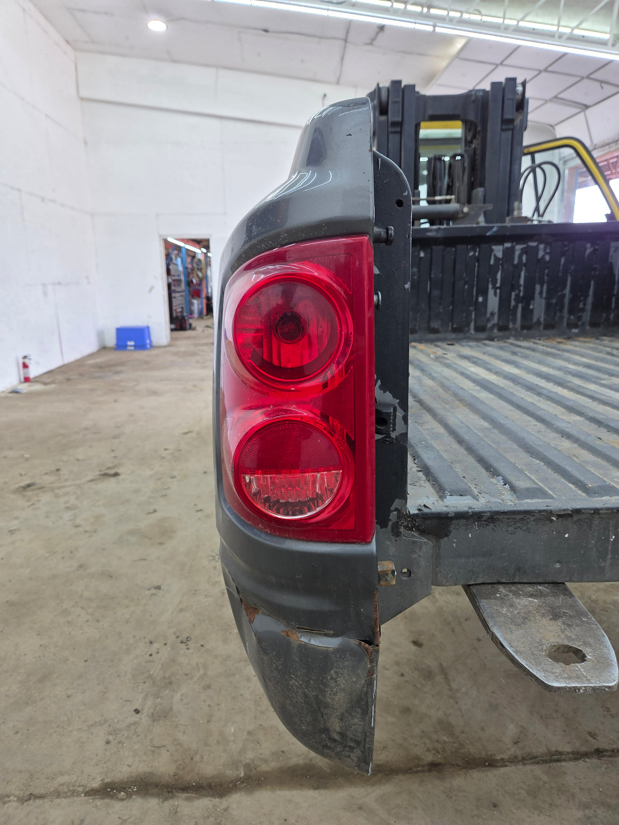 2005-2011 Dodge Dakota 3rd Gen 5' 4" Short Truck Bed